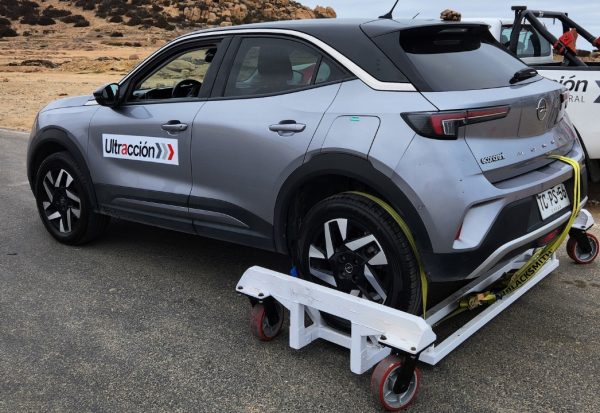 Vehículo con Skid Car Instalado