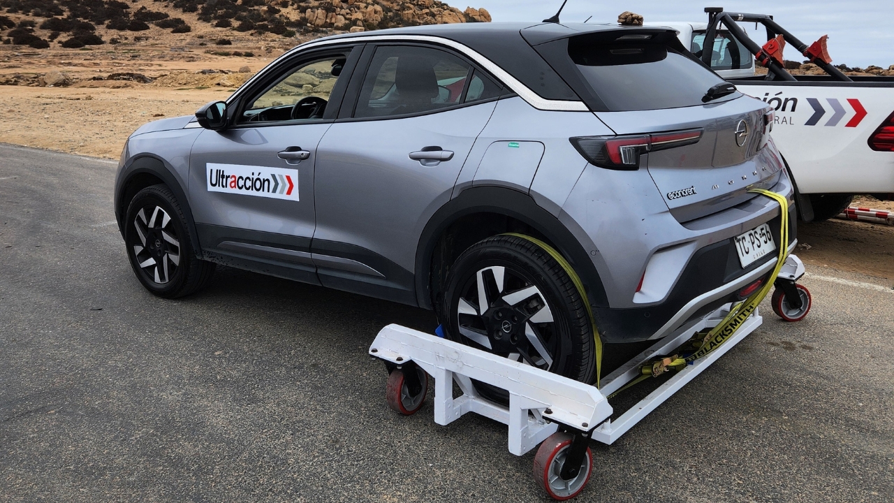 Vehículo con Skid Car Instalado